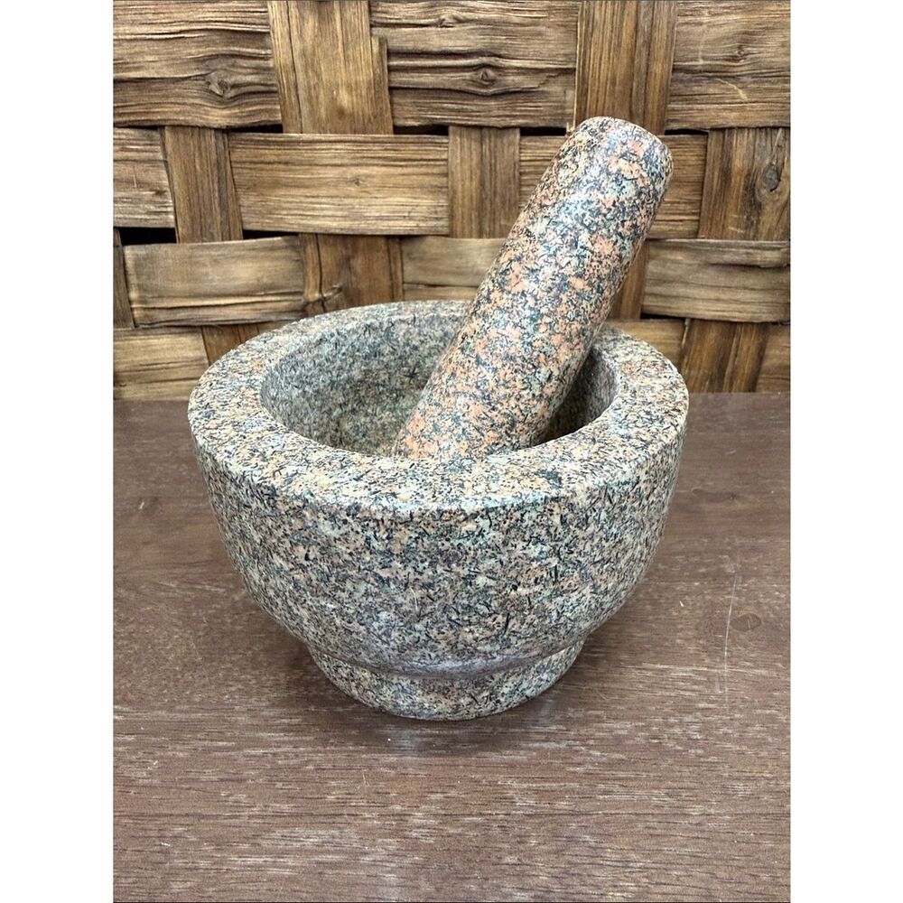 Granite Mortar and Pestle - Natural Speckled Gray-Brown